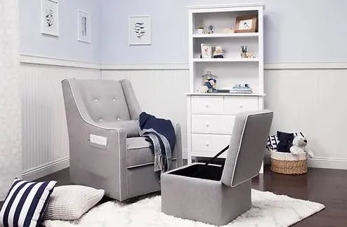 DaVinci Baby Owen Glider and Ottoman Nursing Chair (Grey with Cream Piping)