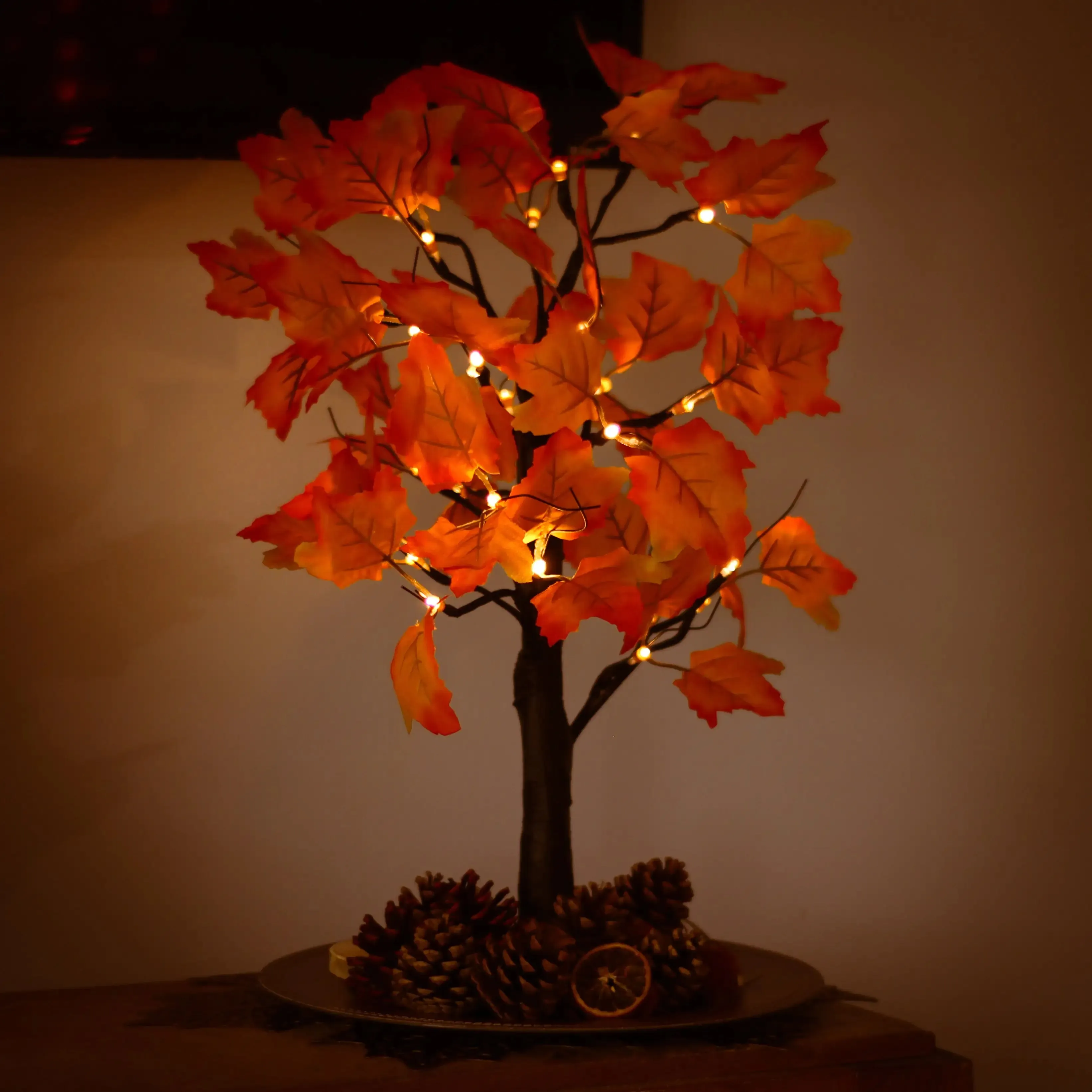 Maple Leaf Light Tree Table Lamp